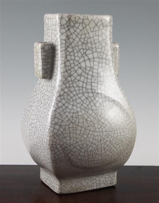 A Chinese crackleglaze arrow vase, Hu, 30cm